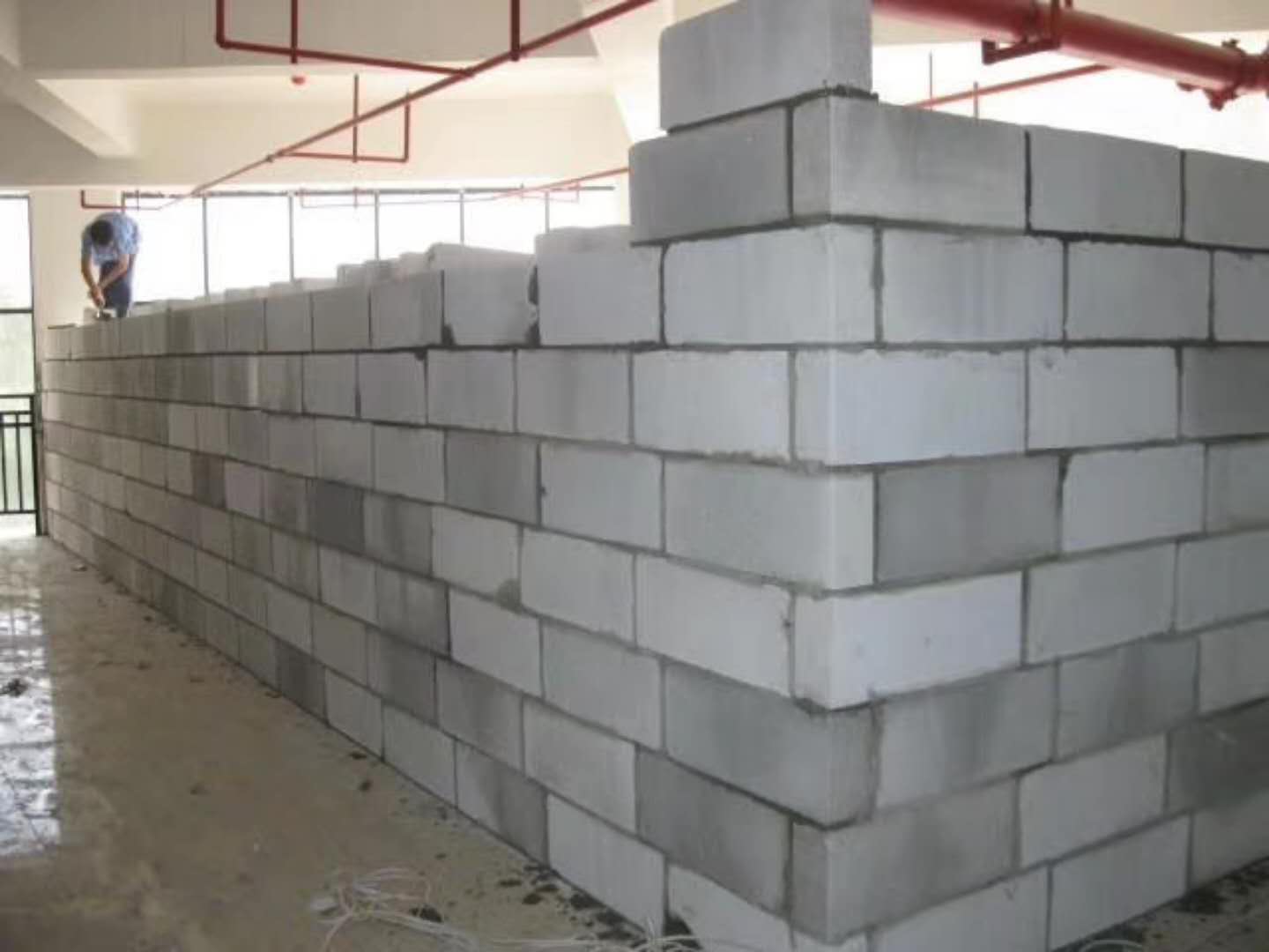西林蒸压加气混凝土砌块承重墙静力和抗震性能的研究